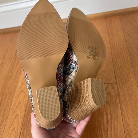 NWOB Multi-colored Snakeskin Style Side Slit Booties Boots Size 8 Chunky Heel - Picture 5 of 6
